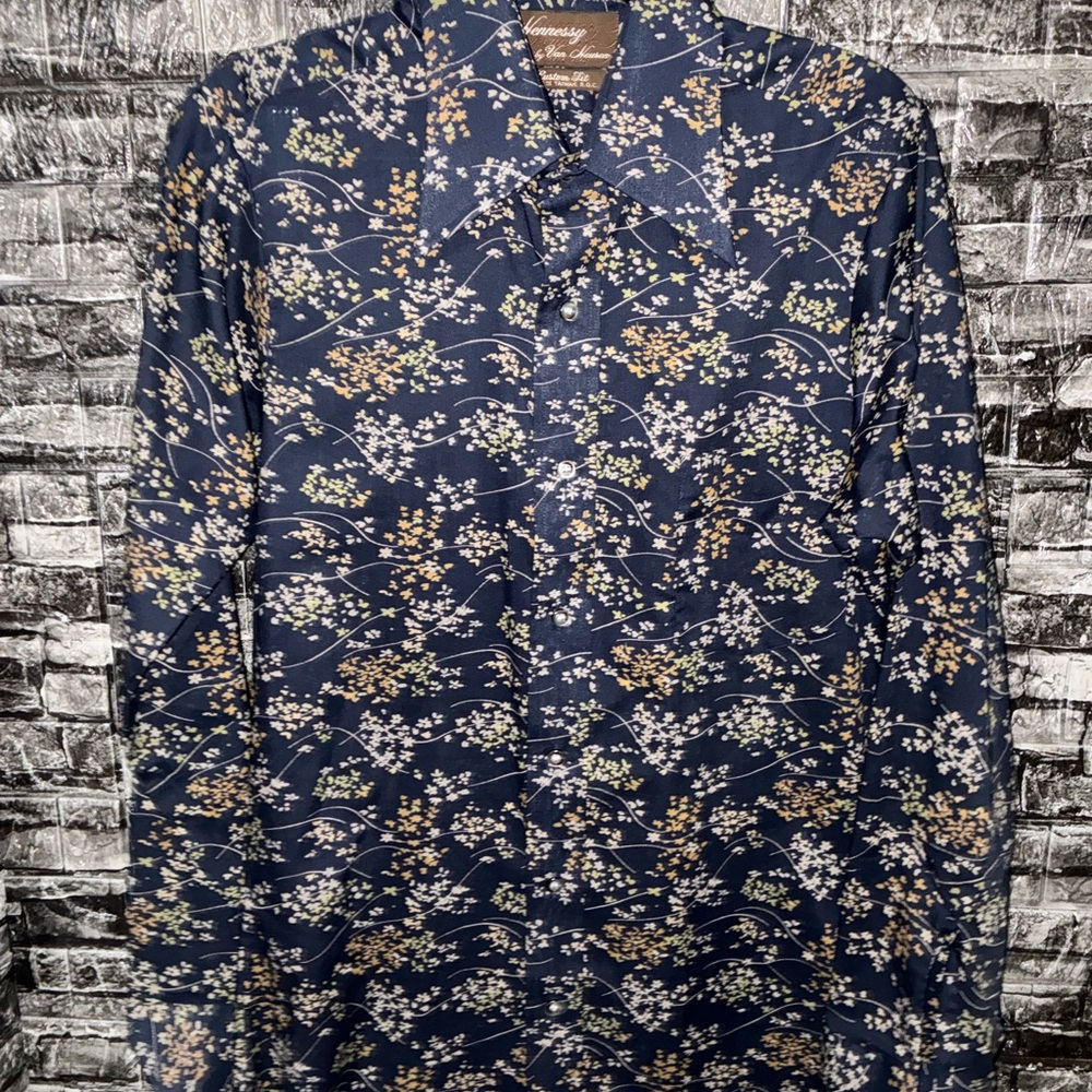 Hennessey by Van Heusen custom Fit top